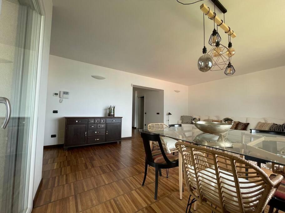 My Humble House - Elegante Appartamento Con Patio Oggiono Zewnętrze zdjęcie